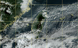 東北季風增強各地早晚偏涼 空污逼近西半部拉警報