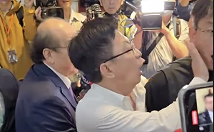 舉手表決遭疑瑕疵 黃國昌：民進黨想癱瘓議事