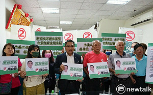 專職非兼差  陳金鐘：郭國文守護立院  市黨部陳金鐘來顧