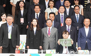 王興煥舉台獨旗表心跡 台灣基進籲賴清德「中華民國只是過渡，莫忘台獨初衷」