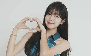 今年高雄龍舟賽很國際 安芝儇領軍6球團啦啦隊應援