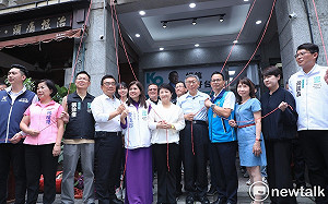 白藍台中大合體 柯文哲告訴盧秀燕「國會地方都要合作」