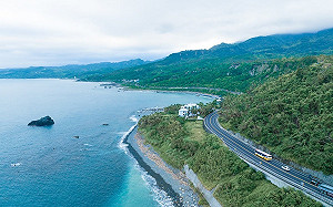 免費巴士玩花蓮！持悠遊卡「台灣好行6路線」花東任意玩