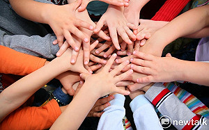 扶輪社、杏陵基金會攜手 打造互動新遊戲 讓愛滋防治變有趣