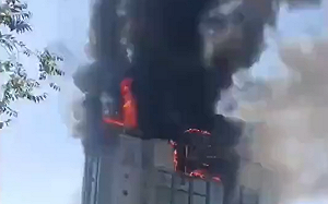 怒燒中共機構！河北保定市交通局被縱火 網讚 : 大俠再世、正確的反抗方式