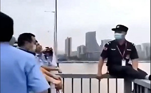 (影) 近水樓台先得跳? 自殺成流行 中國連看橋防自殺的都要跳江了！