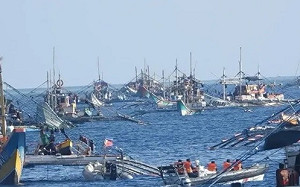 中國南海狠「清場」 ! 軍演名義宣布4個月禁漁令 專家：為「海警 3 號令」鋪路