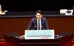 村里長年終、地方民代助理費調升三讀通過 李柏毅：提供更好服務品質