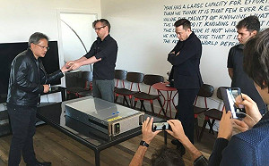 輝達市值狠甩特斯拉！謝金河：黃仁勳和馬斯克背道而馳格局大不同