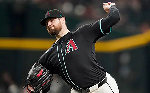 (影)Montgomery怎麼了？對巨人僅投2局失6分退場