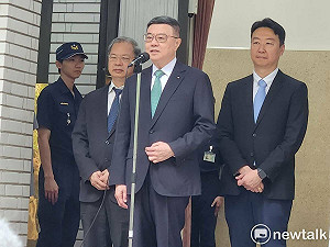 中國男駕艇闖淡水河碼頭 卓榮泰:檢討人員不足與裝備