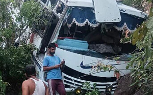 莫迪連任總理甫就職 槍手伏擊克什米爾印度教朝聖巴士造成9死33傷