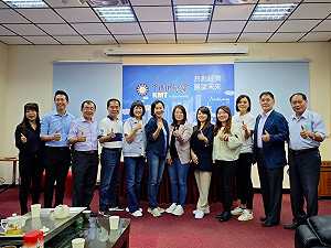 上任首度拜會高市議會黨團 柯志恩:攜手黨團為高雄打拚!