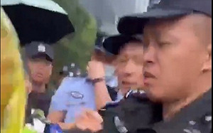 (影) 到處都在抗議、維權! 到處爛尾樓、投資也暴雷 中國大批警力鎮壓維穩