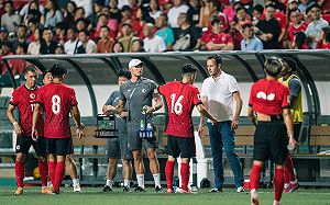 香港3人看足球｢國歌沒立正｣被抓 李明哲：台灣被中國統治下場一樣