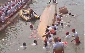 中國多地端午傳憾事！龍舟賽接連翻覆 4天4死多傷