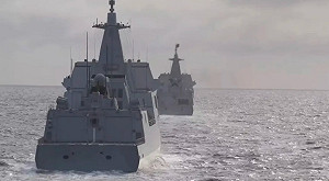中國4艦編隊對上羅斯福號航母打擊群! 美國才軍演 3艘055萬噸大驅下南海
