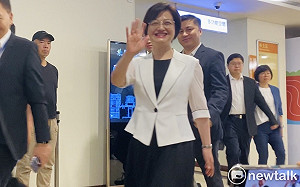 曝蔣萬安會上海台辦鍾曉敏氣氛融洽 北市：盼延續「雙城好、兩岸好」