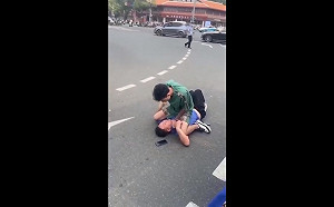 (影) 中國私刑正義! 女兒遭強暴自殺 母駕車撞兇嫌與局長母親、村長霸凌 1家6口遭滅門