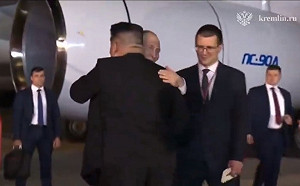 俄與北韓簽「戰略同盟」? 普丁受金正恩熱烈歡迎 「邪惡軸心」爆暗盤交易