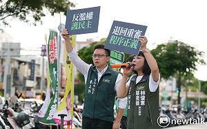 台南人站出來！蔡筱薇、朱正軒上街頭宣講反濫權、護民主