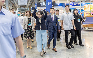 蕭美琴盼醫療體系結合AI　打造健康產業成「護體神山」