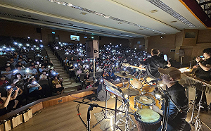 音樂點亮生命、反毒感動心靈 玫瑰墓樂團左營高中開唱