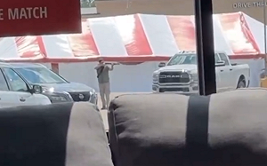 美國阿肯色驚傳槍擊案3死10傷 嫌闖超市開槍遭逮