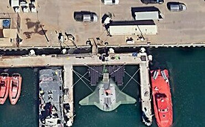 美國軍媒曝光「蝠鱝」無人潛艦 形容宛若星際大戰太空船