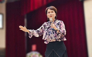 雄女傑出校友沈春華回母校    演講「女力2.0―如何打造幸福力？！」 