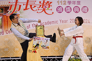 市長獎頒獎第2場熱鬧登場  黃偉哲和近700學子大玩「市長陪你拍」
