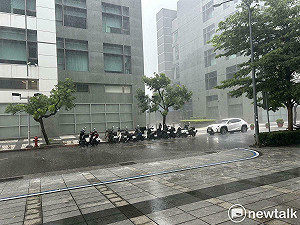 不斷更新》苗縣府急宣布泰安鄉停班停課! 22縣市11/1放颱風假一覽