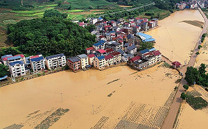 中國水庫洩洪又爆出不告知下游民眾！福建災民怒控未通知害死親人