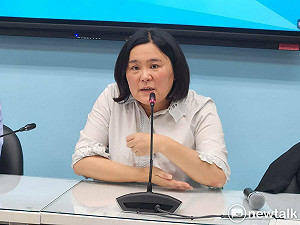 暴怒衝民進黨團開戰 陳玉珍氣罵吳思瑤「她真的是瘋了!」
