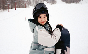 愛莉莎莎和男友分手三天後一起出國滑雪！躲旅館痛哭：很難適應