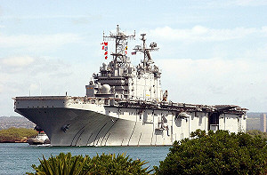 環太軍演爆劍指中國兩棲艦 4萬噸退役航母當砲灰