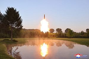 北韓稱「多彈頭」試驗成功 南韓分析:空中爆炸解體