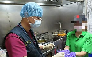 遠雄鴻屋咖哩食品檢體檢出沙門氏桿菌 新北衛生局移送司法偵辦