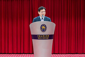 體認外交部工作繁重辛苦 林佳龍以創新思維領導拓新局