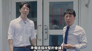 吳崢赴東岸商場談罷免謝國樑 合體張之豪揭基隆市政爭議