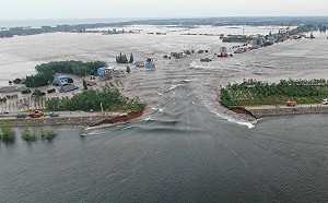 洞庭湖決堤 中國官員對何時能封堵說法不一