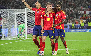 歐國盃／烏龍球先落後　西班牙4：1勝喬治亞