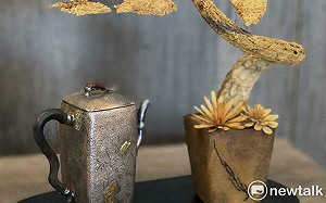 福（壼）氣滿滿、目（木）不暇給  辜神木沉香雕刻＋銀壺令人驚艷