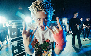 ONE OK ROCK主唱自曝罹恐慌症  困月台2小時動彈不得