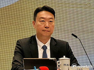 黃國昌質疑華亞科東側農地變更案「開綠燈」 政院:無端羅織