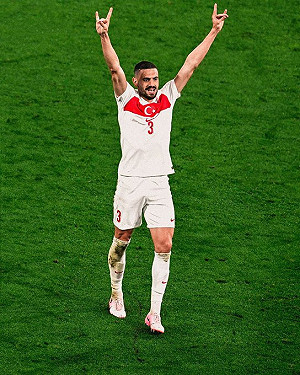 土耳其後衛在歐洲杯賽後比出極右翼「狼禮」手勢 德籲UEFA調查