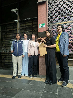 軟禁議事人員聞所未聞 藍黨團告發綠委涉妨害公務、強制罪