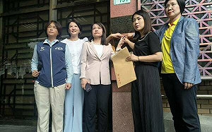 軟禁議事人員聞所未聞 藍黨團告發綠委涉妨害公務、強制罪
