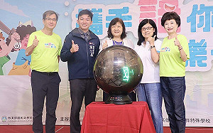 全國中小學聽障夏令營在高雄    176位聽障學生感受南台灣熱情   