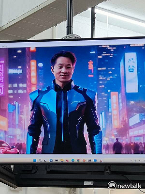 東海董娘閠蜜捐AI NB  學生憂心過度依賴反忽略寫作思考能力培養